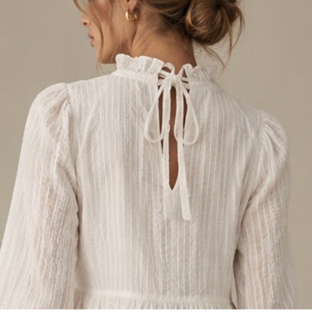 En Saison White Textured Ruffle Neck Long Sleeve Mini Dress Small - Picture 8 of 14